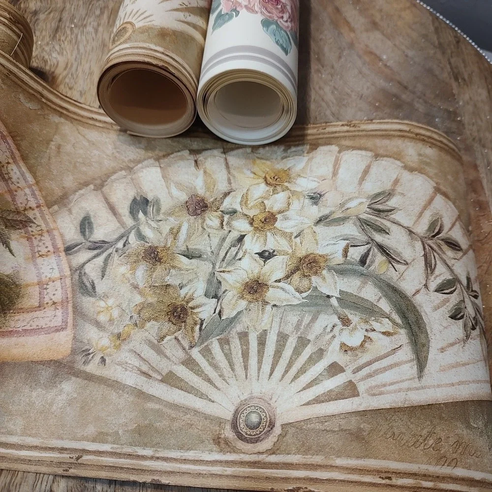 Vintage Imperial Wallpaper Border 3 Rolls floral Roses  Fans Cottage Core Crafts